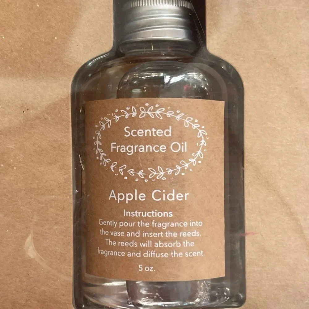 Rae Dunn Ceramic Home Apple Cider Scented Fragrance Oil Diffuser 5 Oz “BOO” NIB